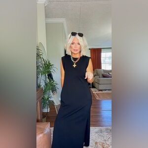 New White Sleeveless Maxi Dress